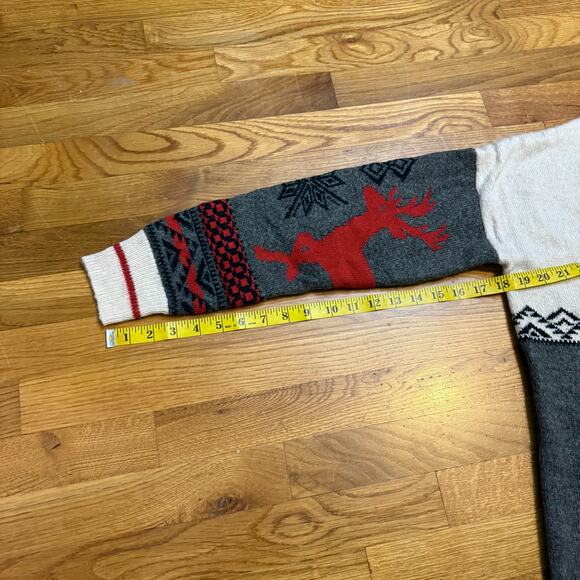 Mossimo Women’s XXL Gray Red Holiday Sweater Reindeer Snowflake Winter Christmas - Picture 5 of 9